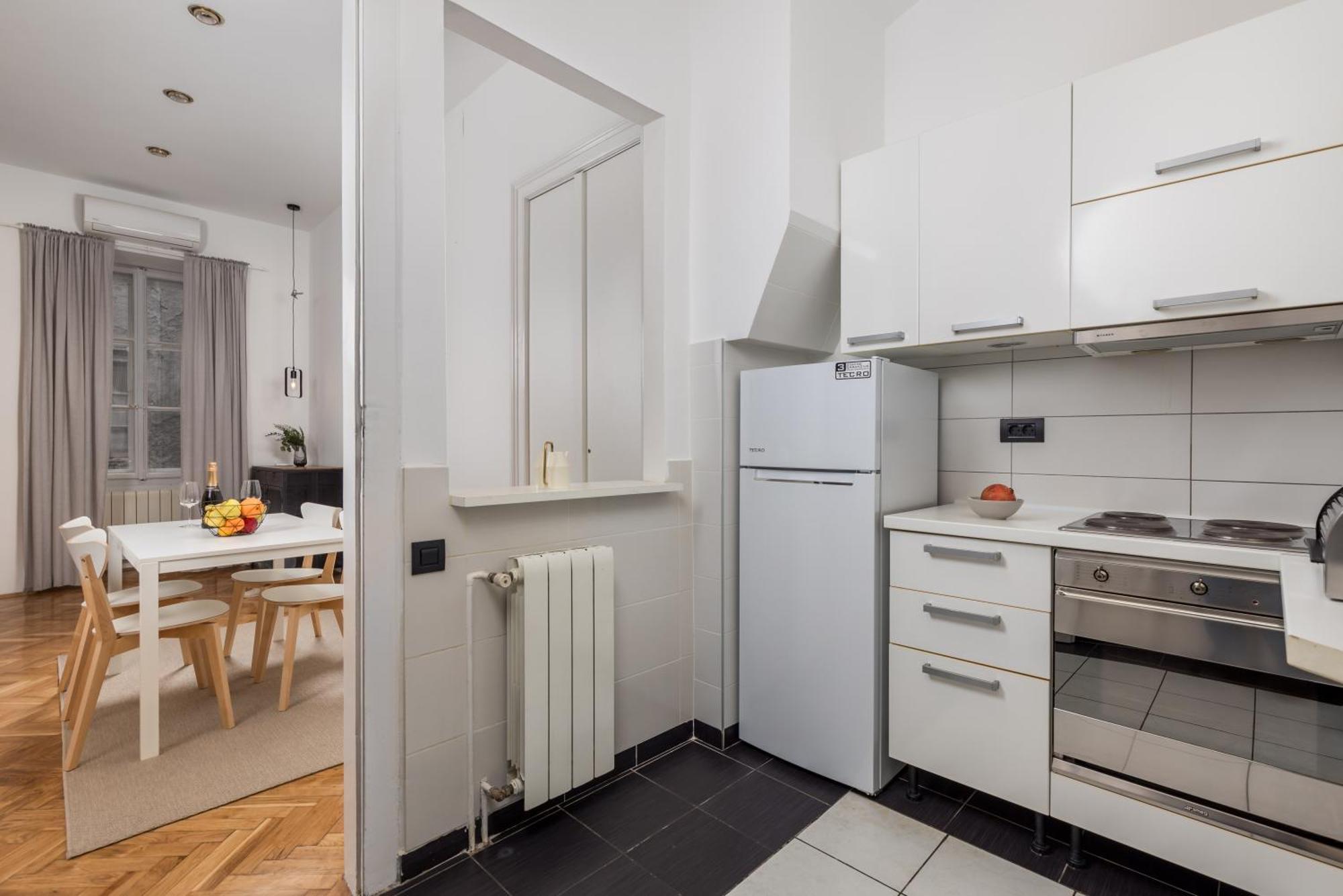 & One World Apartment *