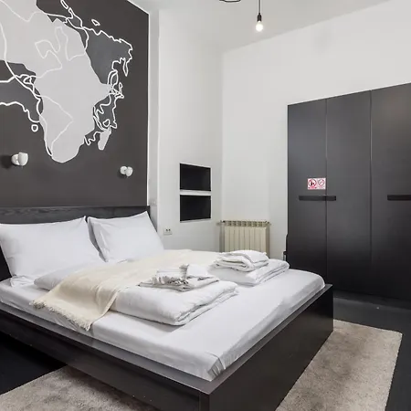 Apartments & Rooms One World Rijeka Exterior photo